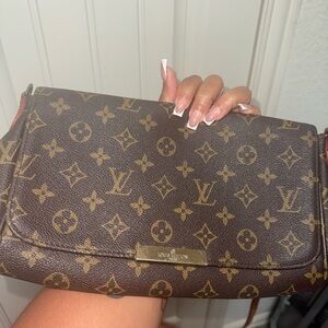 Vintage Louis Vuitton Favorite leather crossbody bag